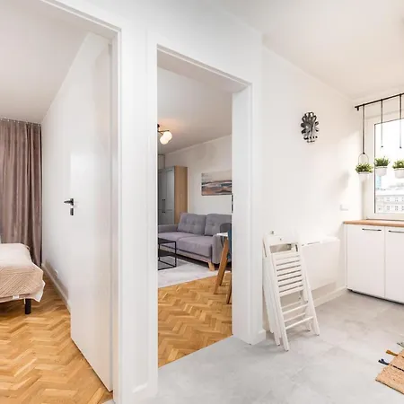 Pl. Dabrowskiego 12 By Homeprime Apartmán