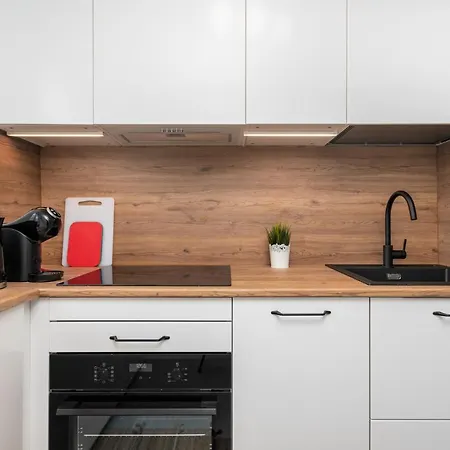 Apartament Pl. Dąbrowskiego 12 By Homeprime Warszawa