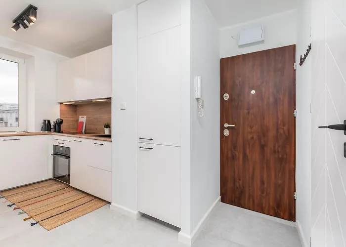 Pl. Dabrowskiego 12 By Homeprime *