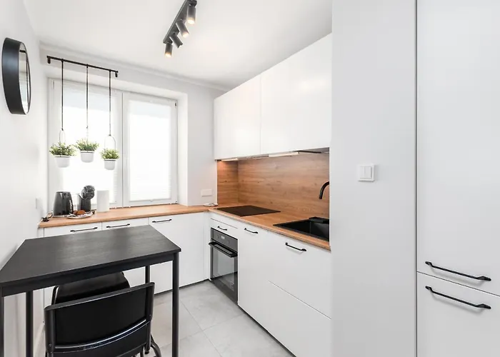 Pl. Dabrowskiego 12 By Homeprime Lejlighed