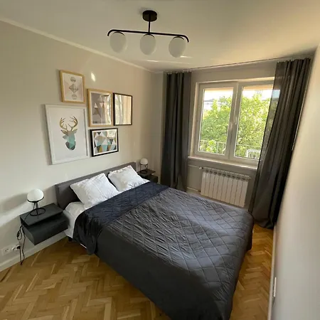 Daire Pl. Dabrowskiego 12 By Homeprime Varşova